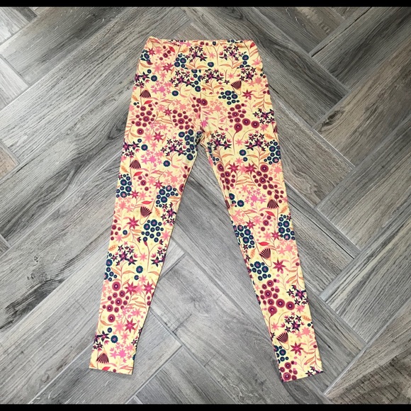 SOLD LuLaRoe Floral Print Leggings, One Size - Picture 3 of 7